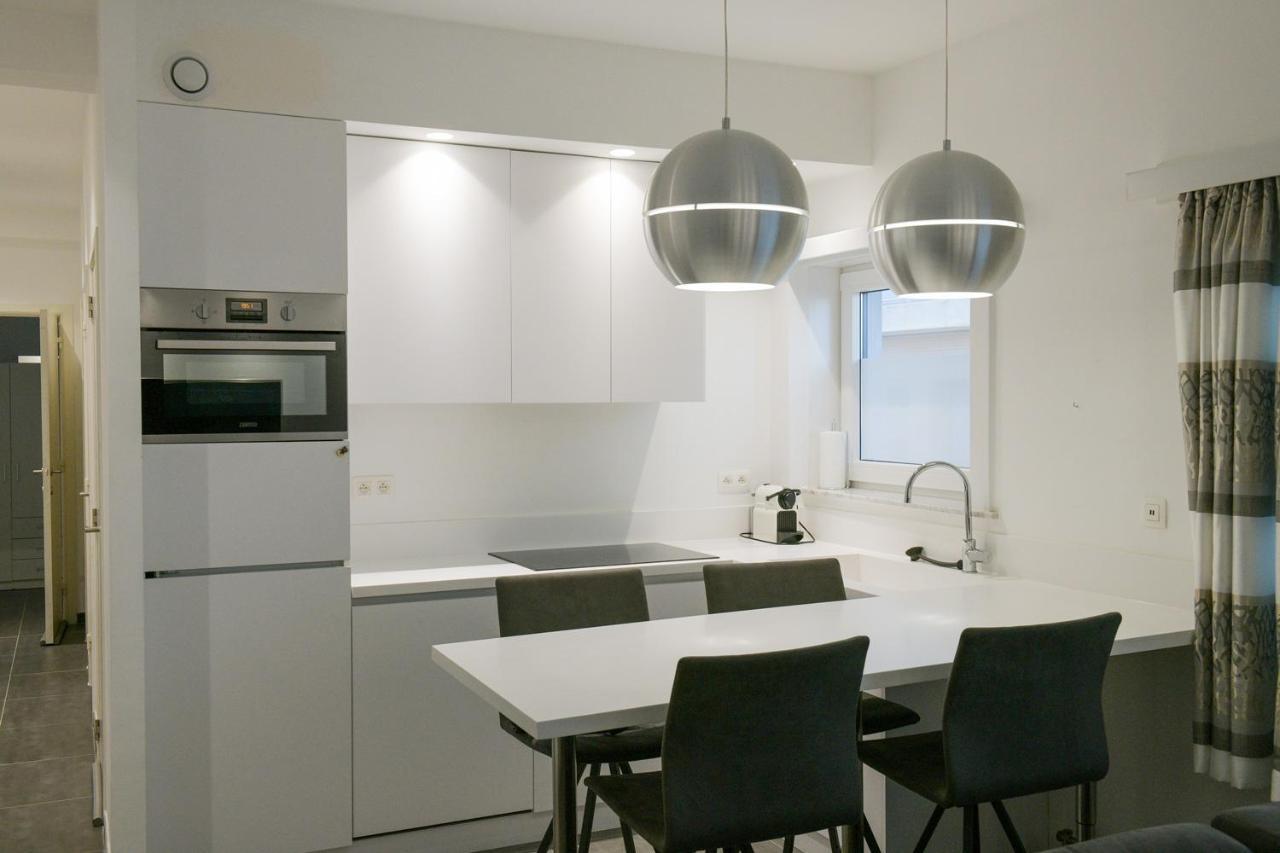 Modern Gelijkvloers Gezinsappartement Knokke-Heist Luaran gambar