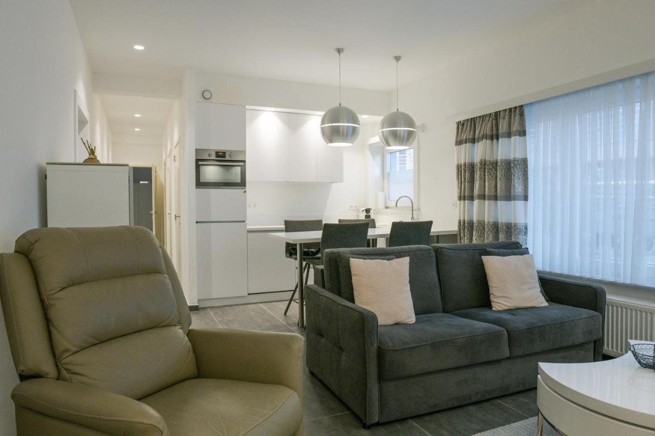 Modern Gelijkvloers Gezinsappartement Knokke-Heist Luaran gambar